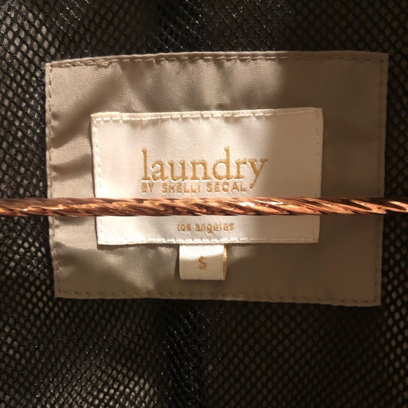 Laundry Water Resistant Jacket - Picture 3 of 4